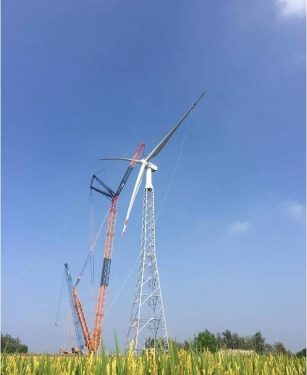 国内首台低风速2mw 120m桁架塔架风电机组吊装成功 - 北极星风力发电